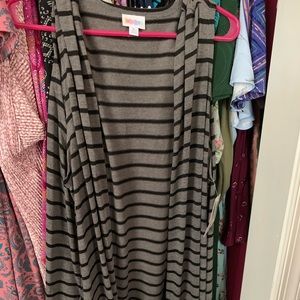 Long vest, sleeveless cardigan